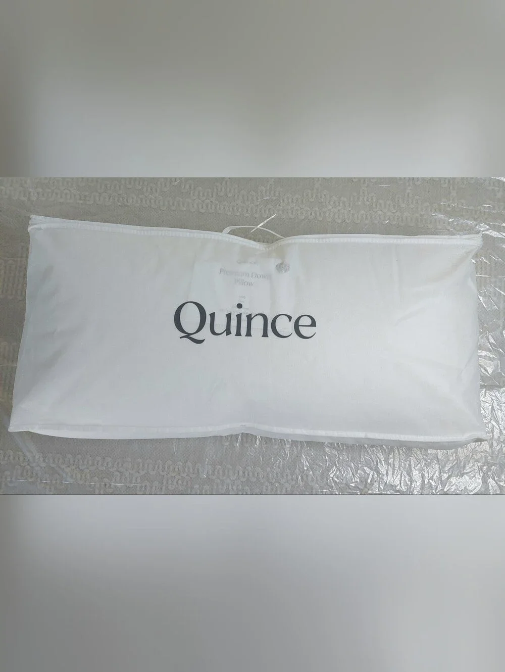NWOT- Quince White Duck Down Premium Pillow- King (Firm) (P99)